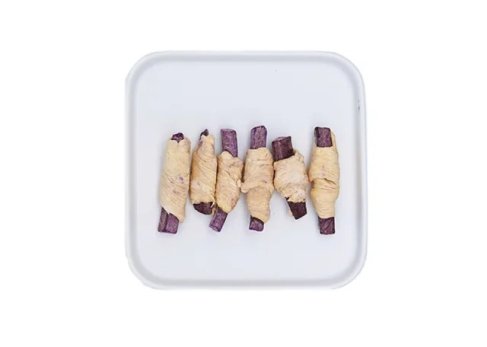 Freeze-dried chicken wrapped around purple sweet potato