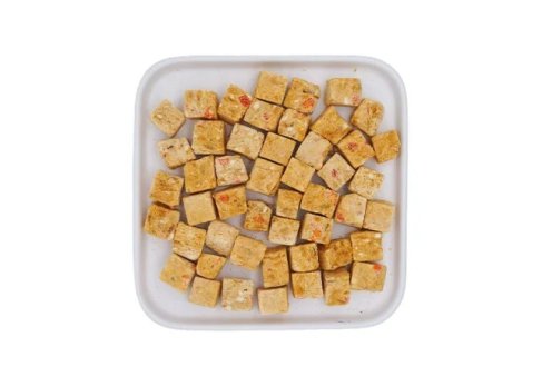 Freeze-dried salmon, apple, and carrot cubes